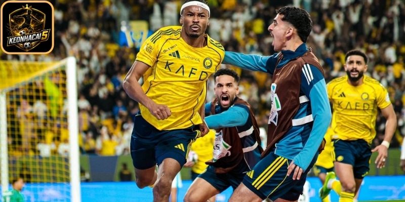 Al Nassr tự gây khó trong cuộc đua vô địch SPL