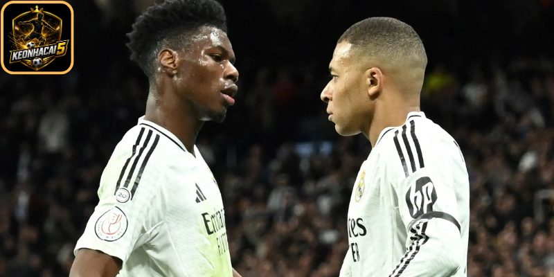 Bernabeu hỗn loạn trước thềm El Clasico